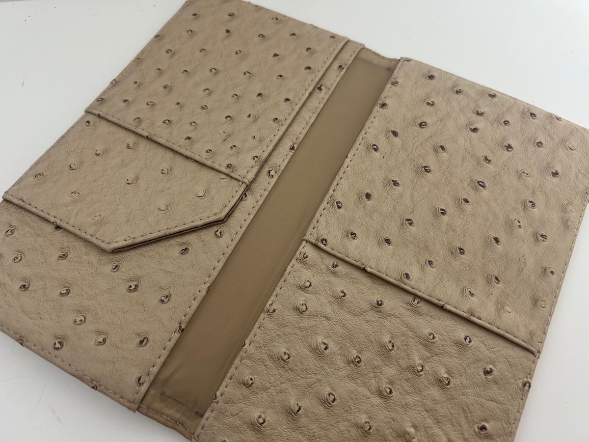 Vintage 1970s Cream Ostrich Leather Small Document Travel Passport Wallet