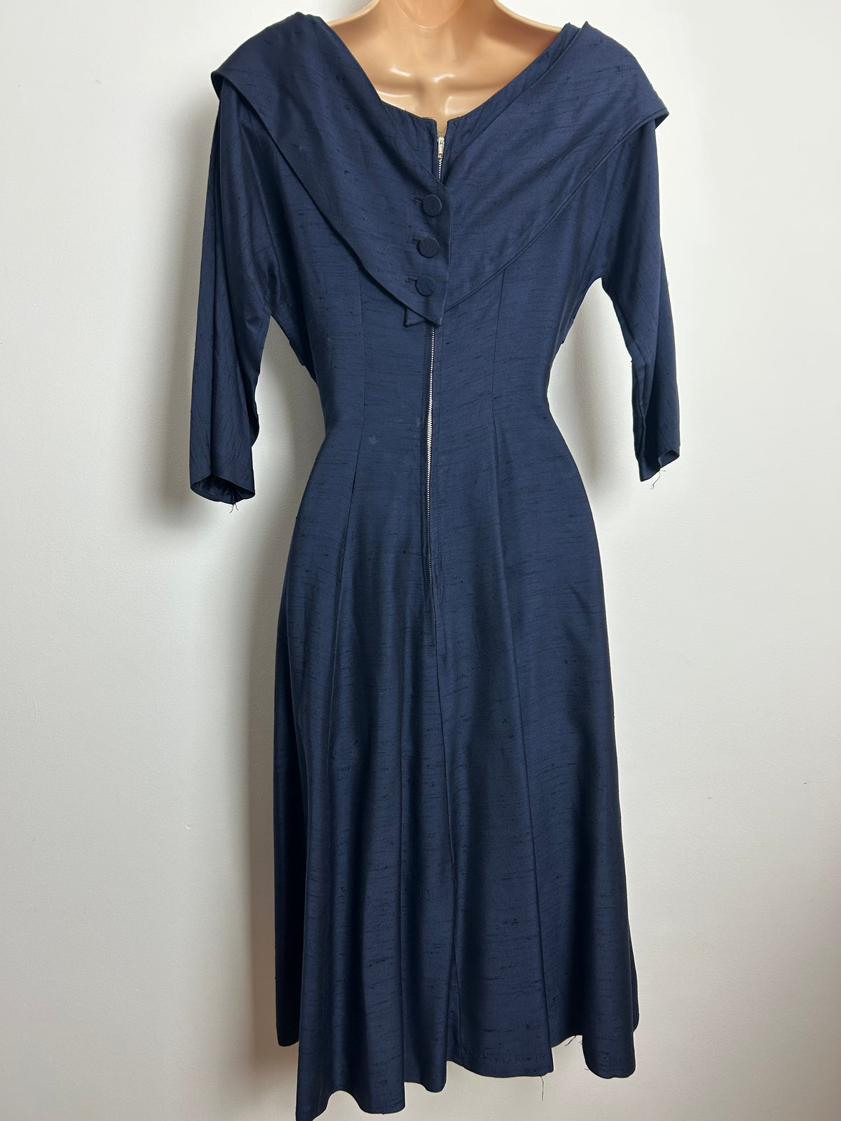 Vintage Late 1940s Early 1950s Size 6 Navy Blue Slubbed Rayon Fitted Wiggle Dress