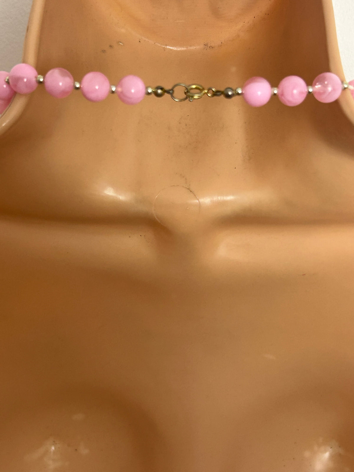 Vintage 1960s Cute Pink Plastic Graduated Beaded Necklace