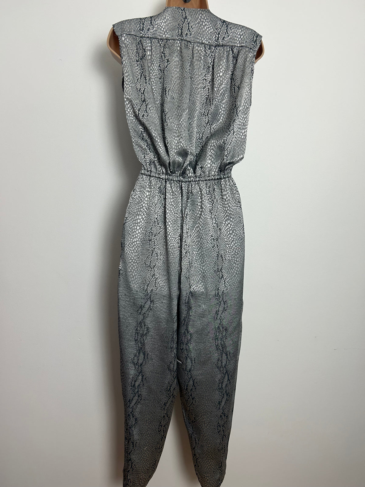 Vintage 1980s Size 8-10 Shimmery Silver & grey Snake Skin Print Cropped Tapered Leg Jumpsuit