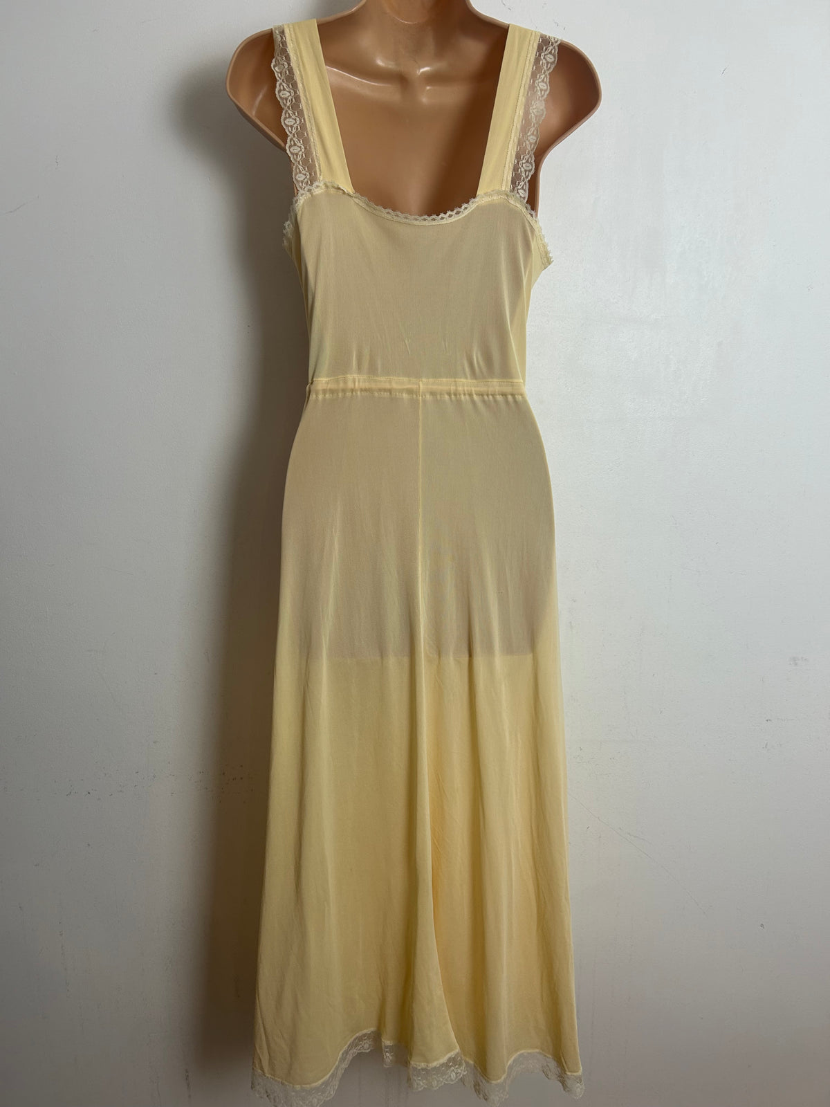Vintage 1960s Size 12 Butterscotch Yellow Lace Trim Draw Tie Nightie Nylon Nightdress