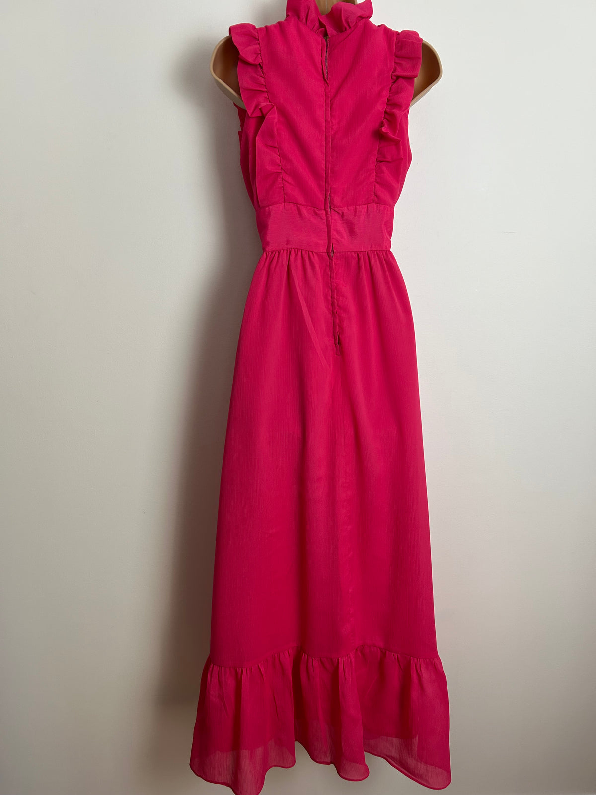 Vintage 1970s ALEXANDER CLARE Size 6 Hot Pink Ruffle Trim Sleeveless Occasion Maxi Dress