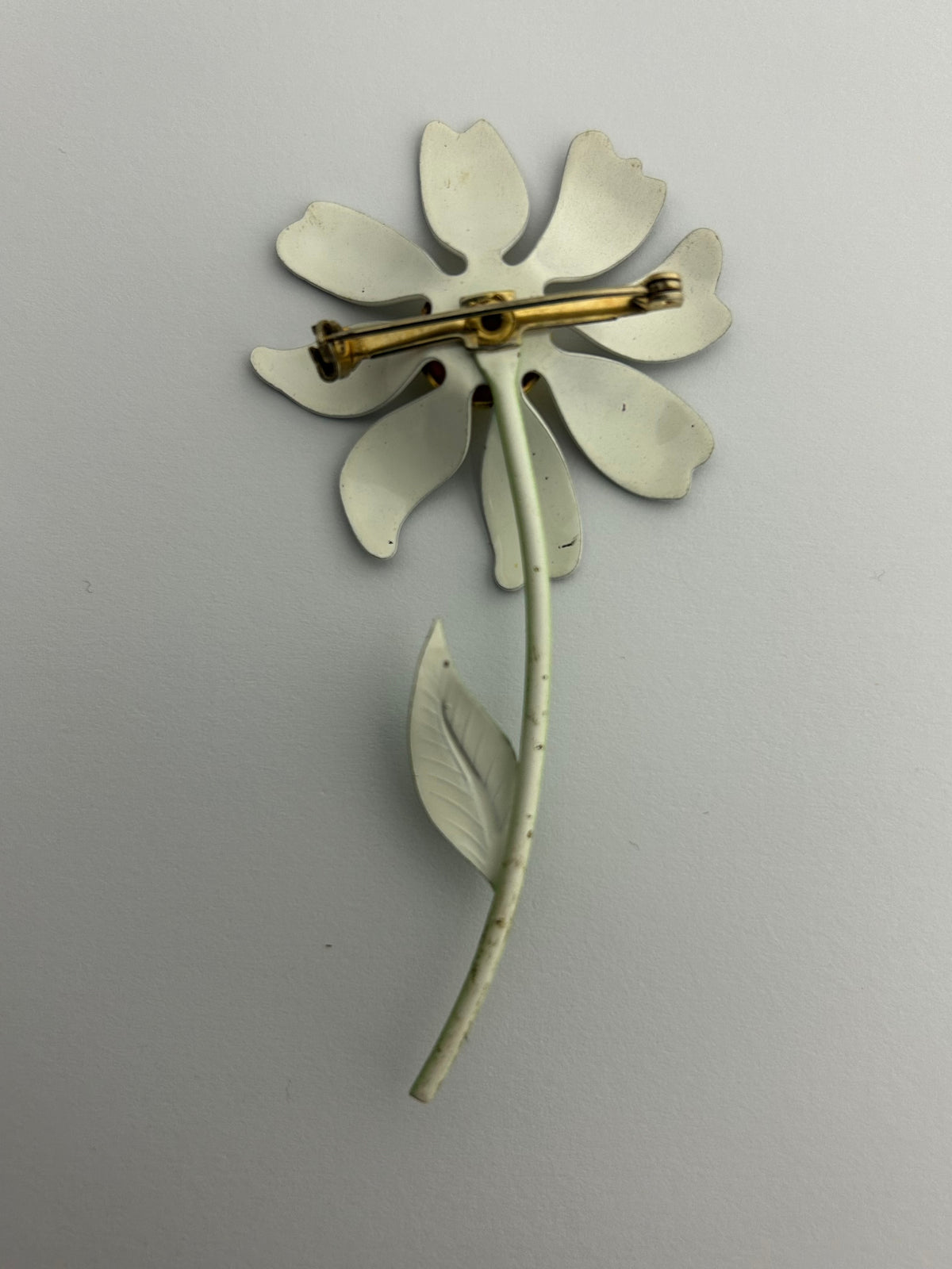 Vintage Gorgeous Large White Daisy Pin Brooch