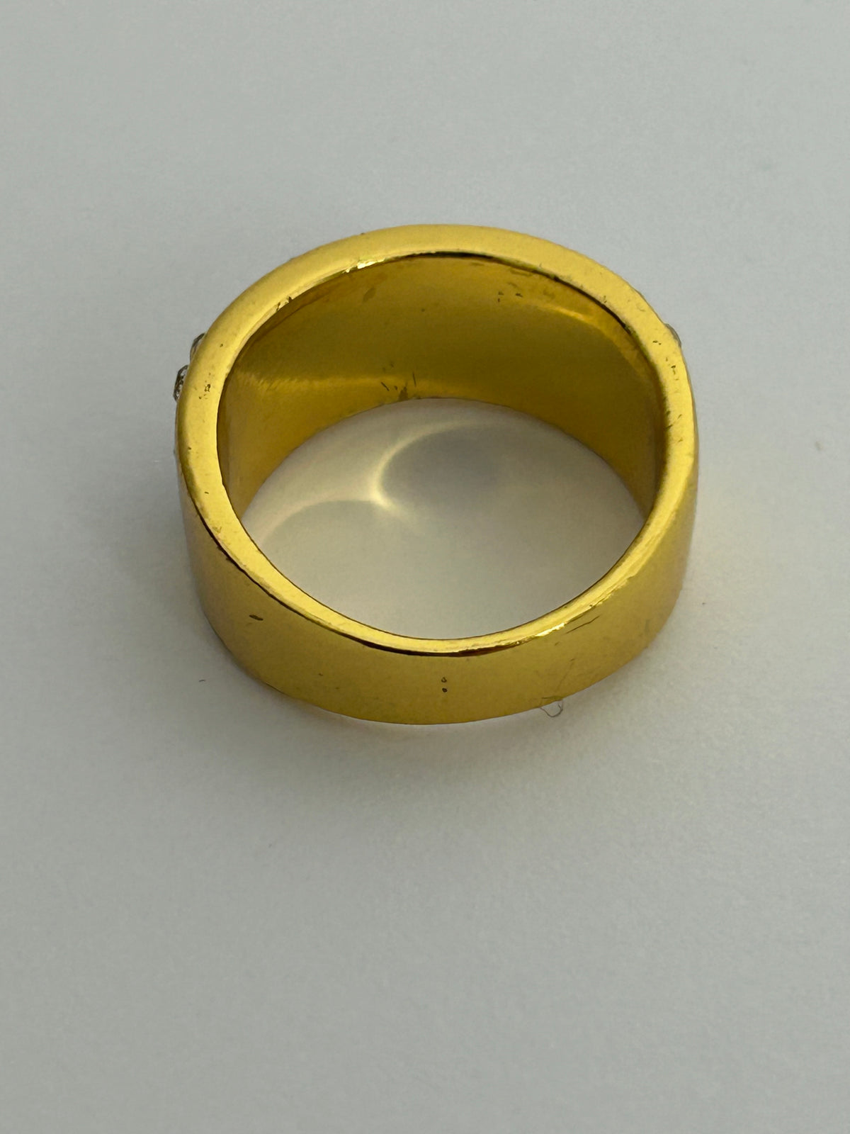 Vintage Gold Tone Base Metal Band Ring With Blue Stones & Diamantes Size P