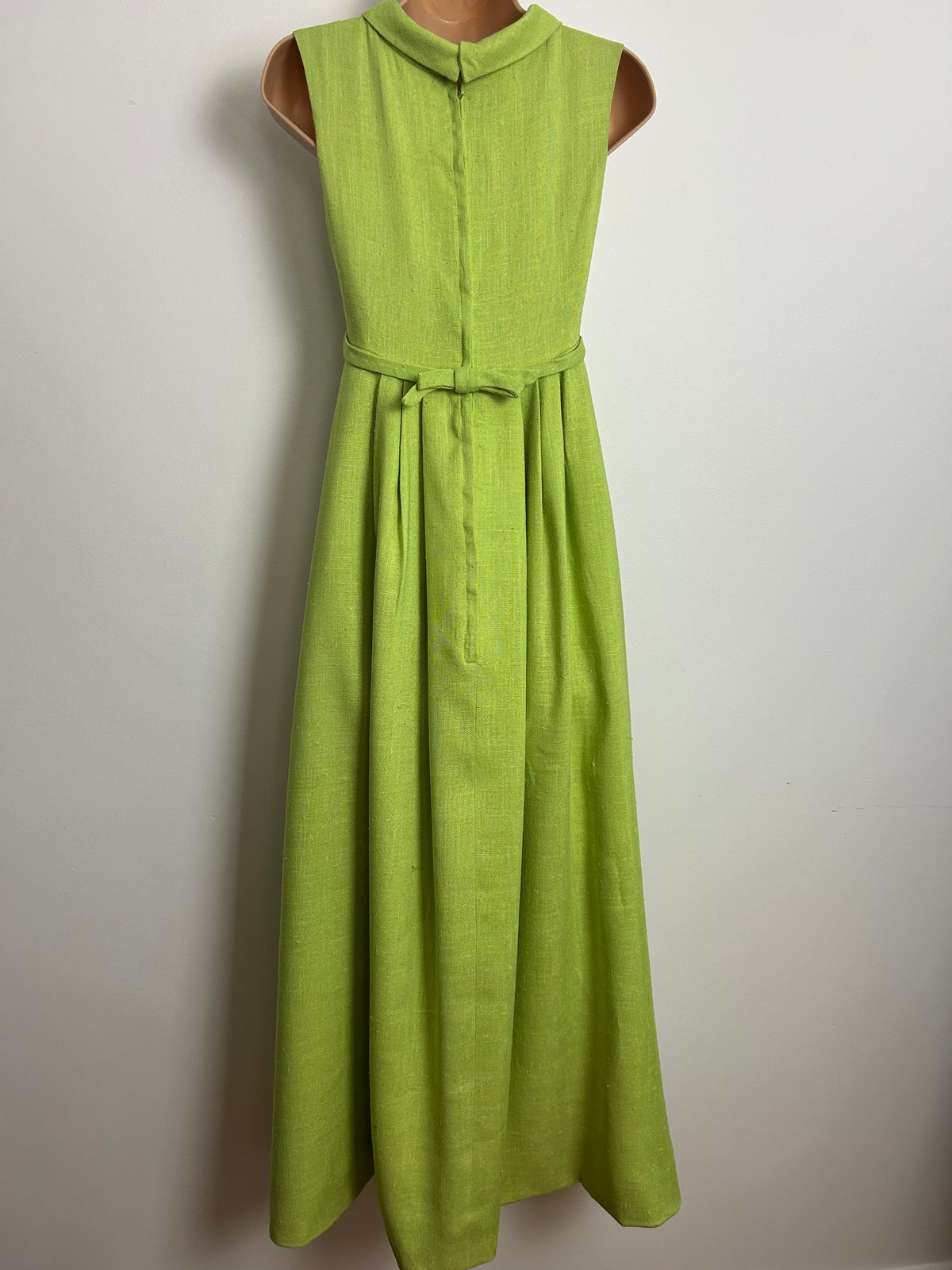Vintage 1960s Size 6 Lime Green & White Embroidered Cut Out Panel Detail Occasion Maxi Dress