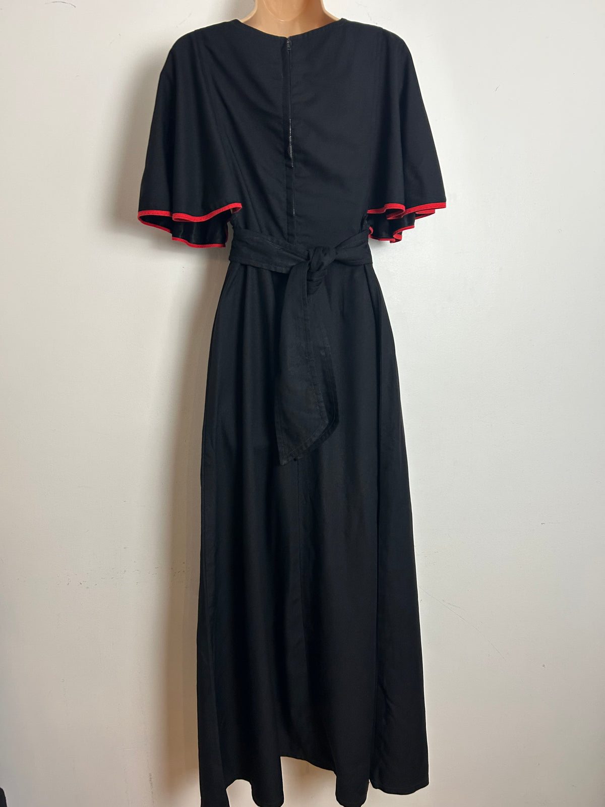 Vintage Late 1960s CLOBBER JEFF BANKS Size 8 Black Red Trim Flutter Sleeve Tie Back Maxi Dress