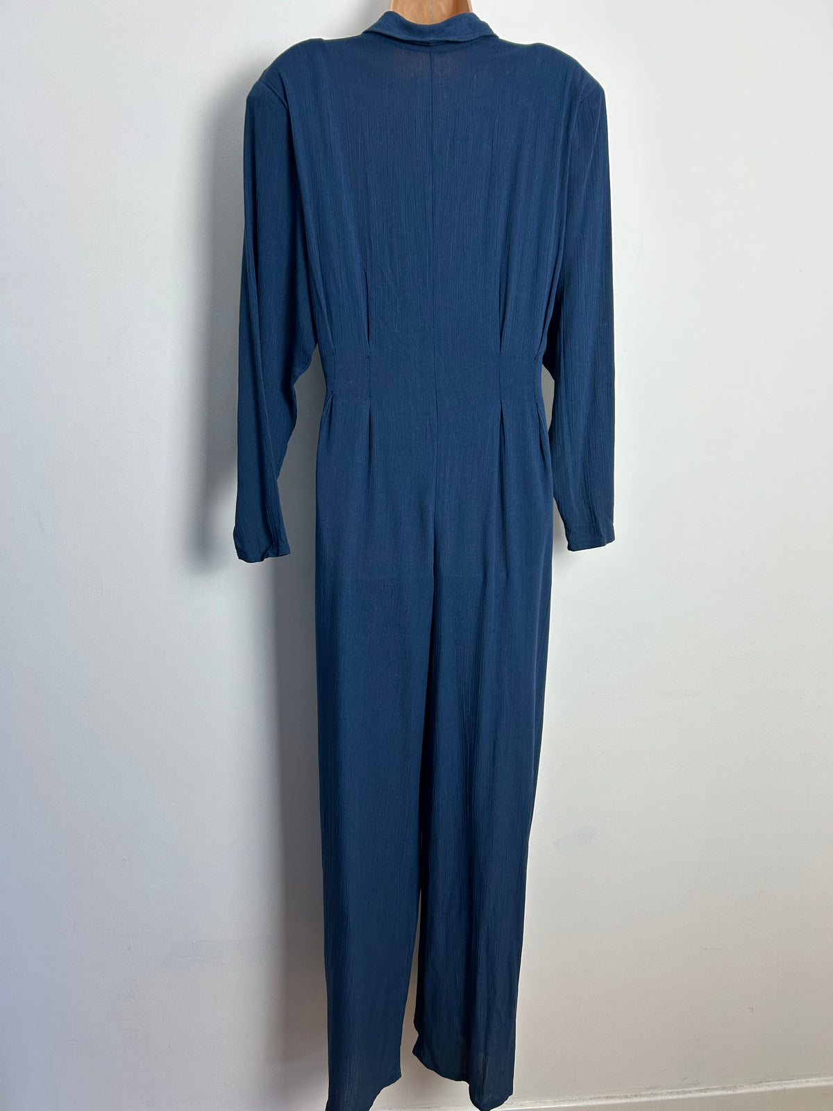 Vintage 1980s UK Size 14 Dark Midnight Blue Crinkle Fabric Double Breasted Long Sleeve Jumpsuit