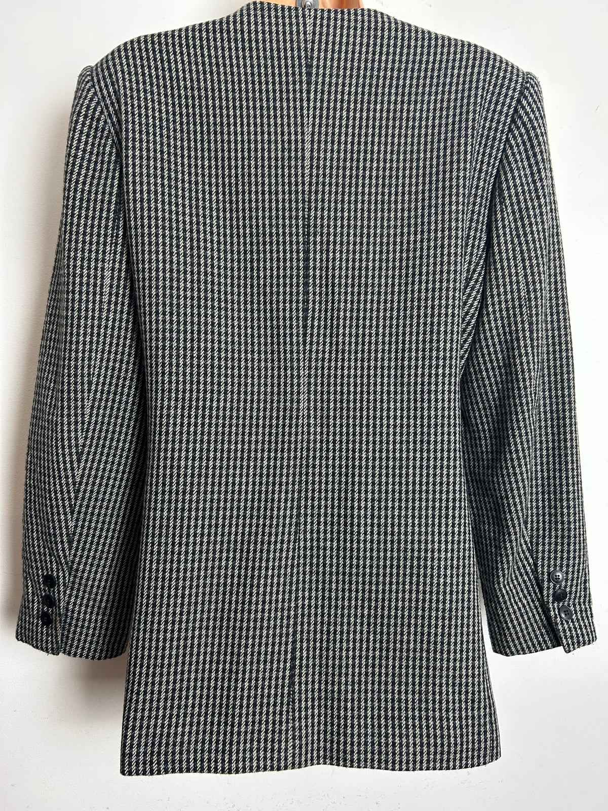 Vintage 1980s SASSON Size 14 Black & White Tweed Check Wool Mix Collarless Blazer