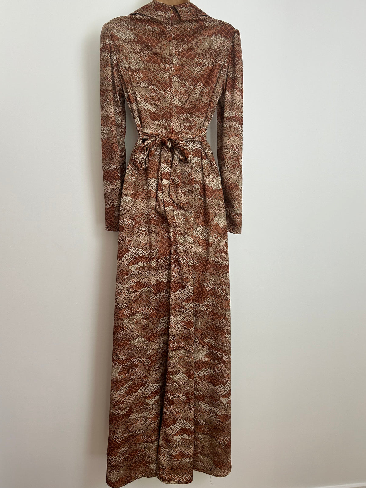 Vintage 1970s Size 10 Brown Tones Animal/Snake Skin Print Long Sleeve Tie Back Maxi Dress