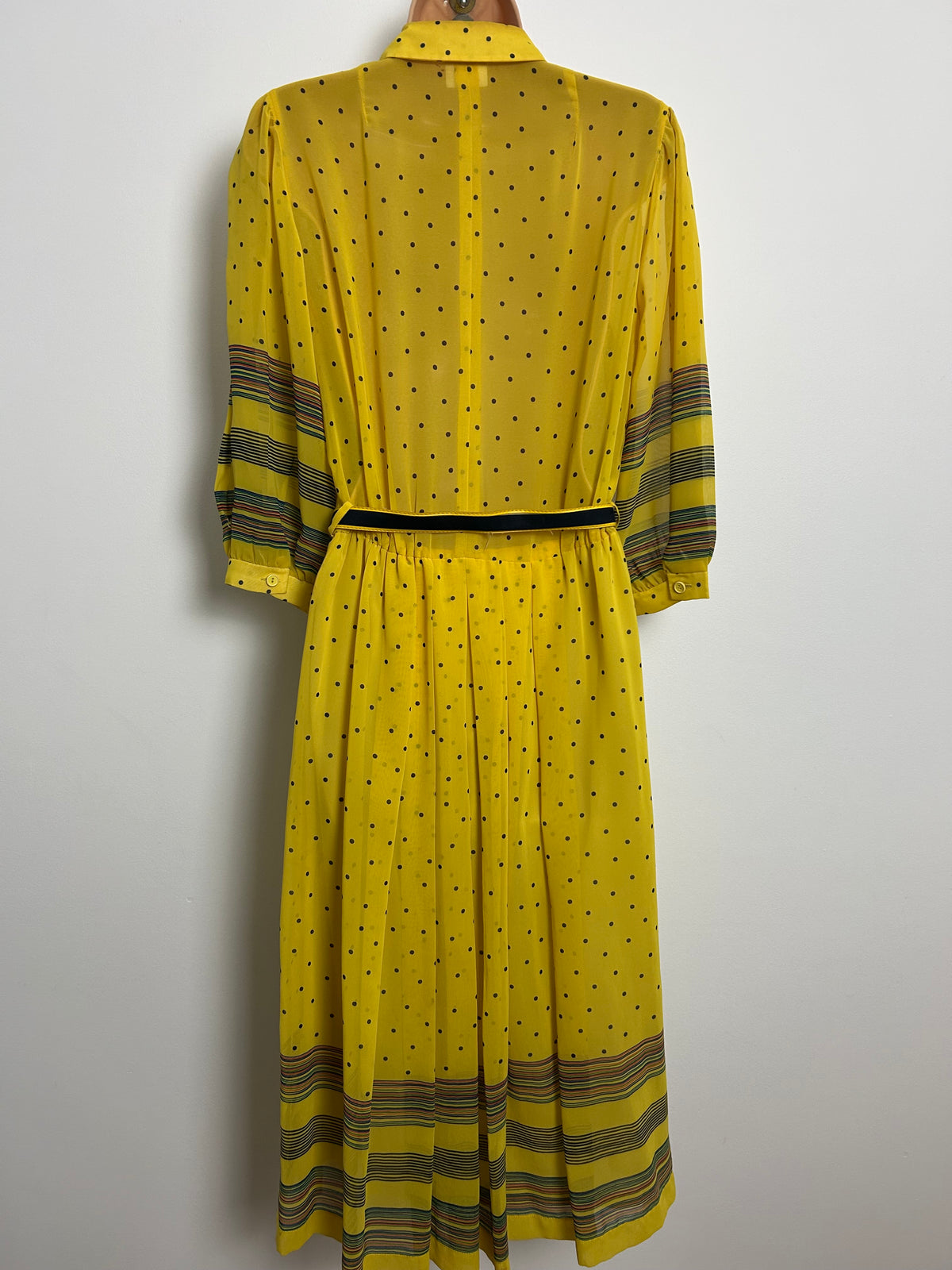 Vintage Late 1970s/Early 1980s CARRE Size 10-12 Yellow & Black Polka Dot Belted Pleated Day Dress