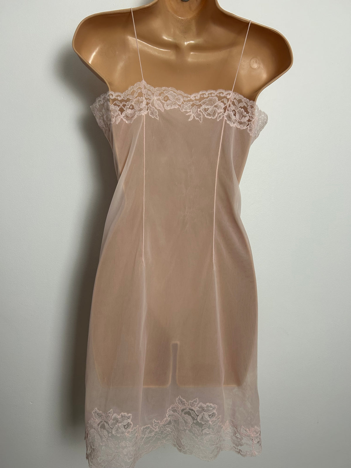 Vintage 1970s Size 10 Pretty Nude Pink Lace Detail Chemise Slip