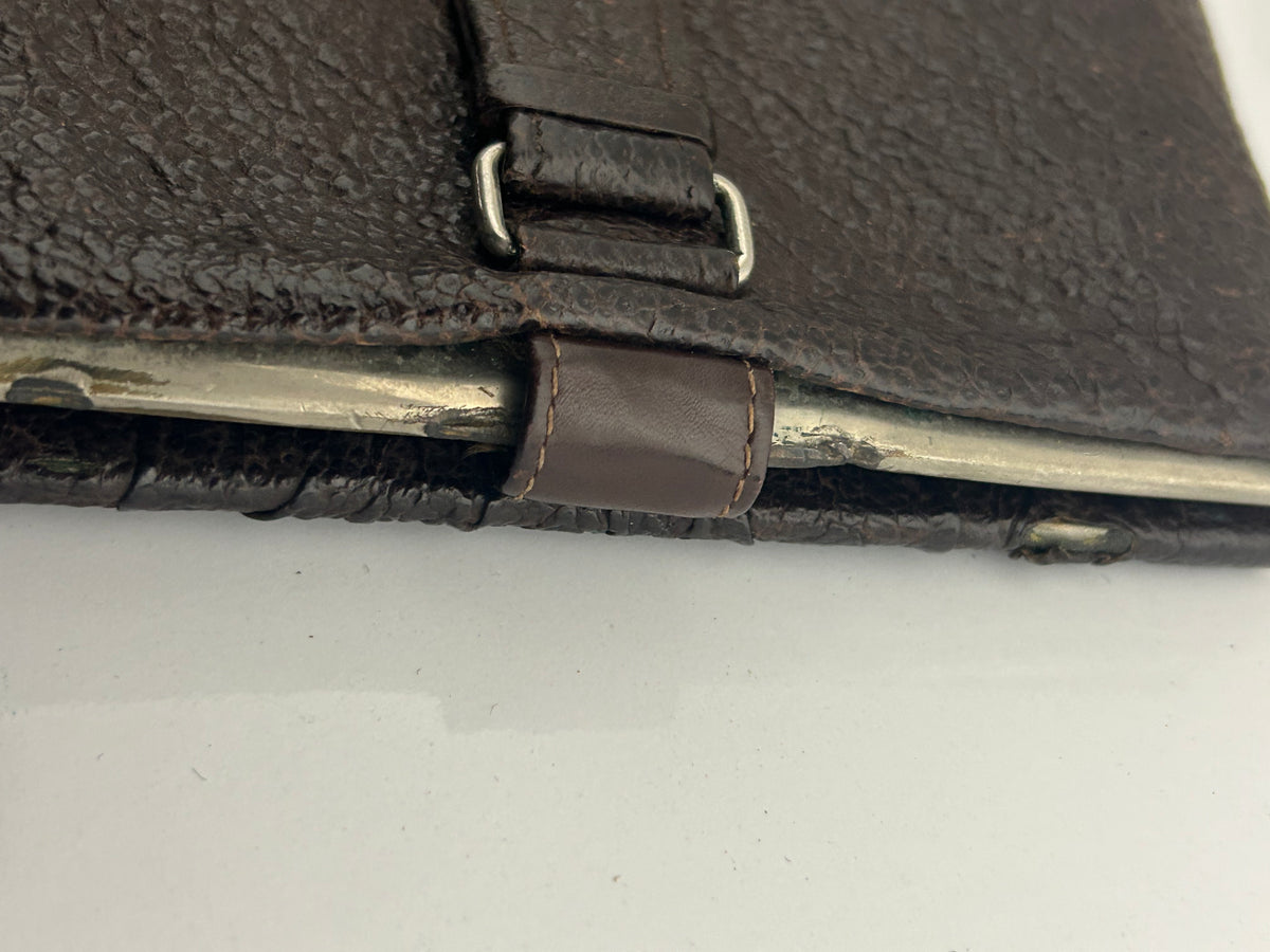 Vintage 1940s Dark Brown Textured Leather & Silver Frame Hand Strap Clutch Bag