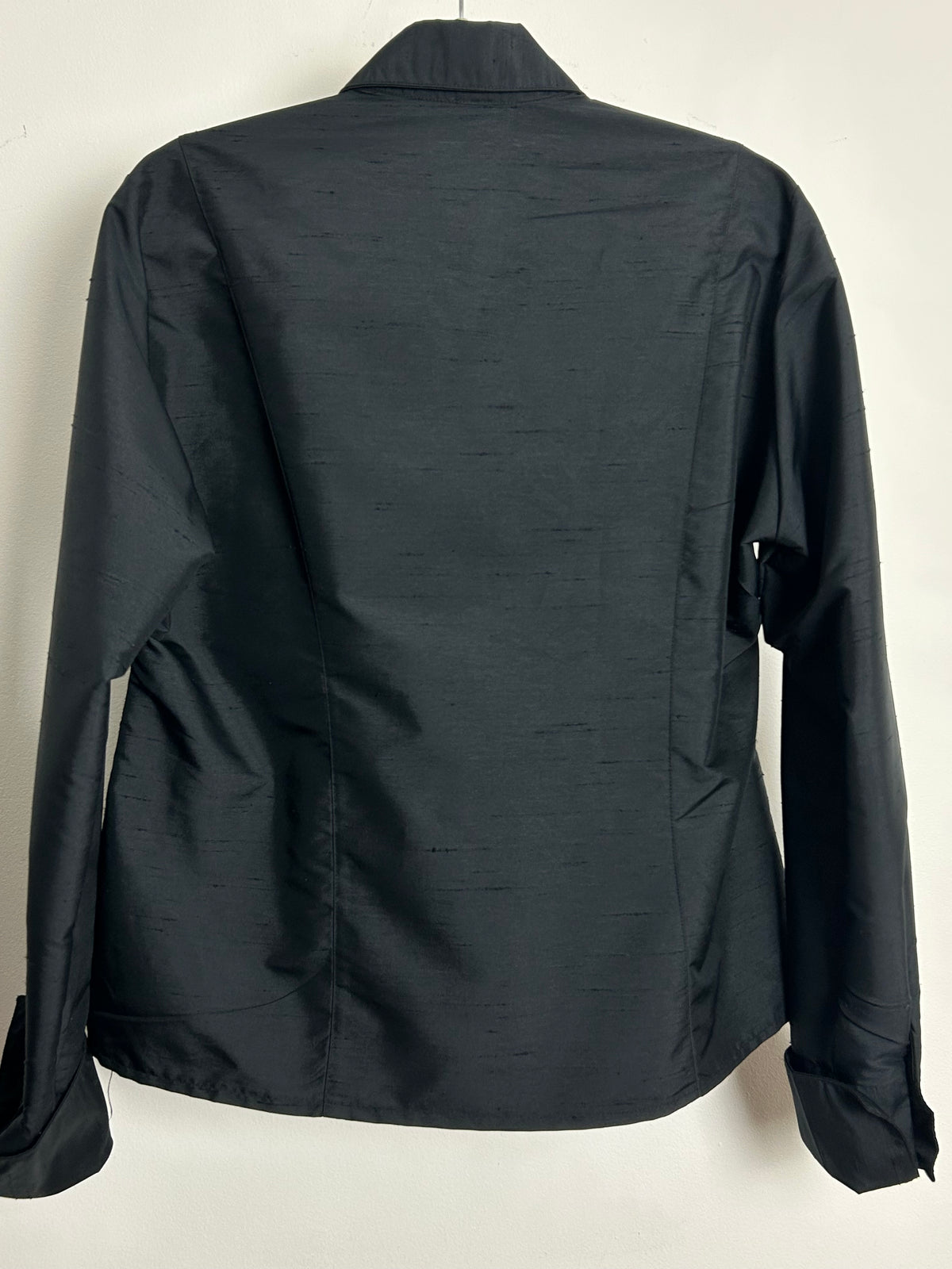 Vintage 1970s Size 18 Black Dagger Collar Long Sleeve Shirt
