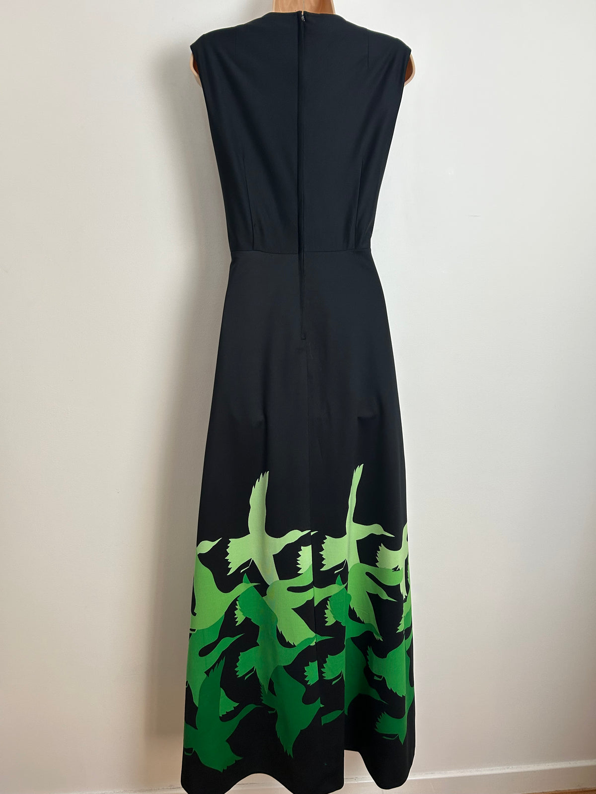Vintage 1970s UK Size 12 Black & Green Tones Bird Print Sleeveless Maxi Dress