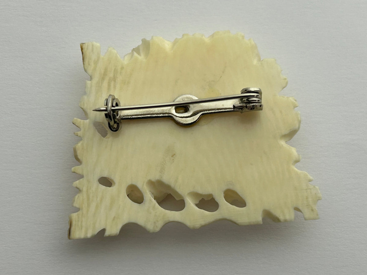 Vintage 1950s Pretty Celluloid Carved Rose Pin Brooch