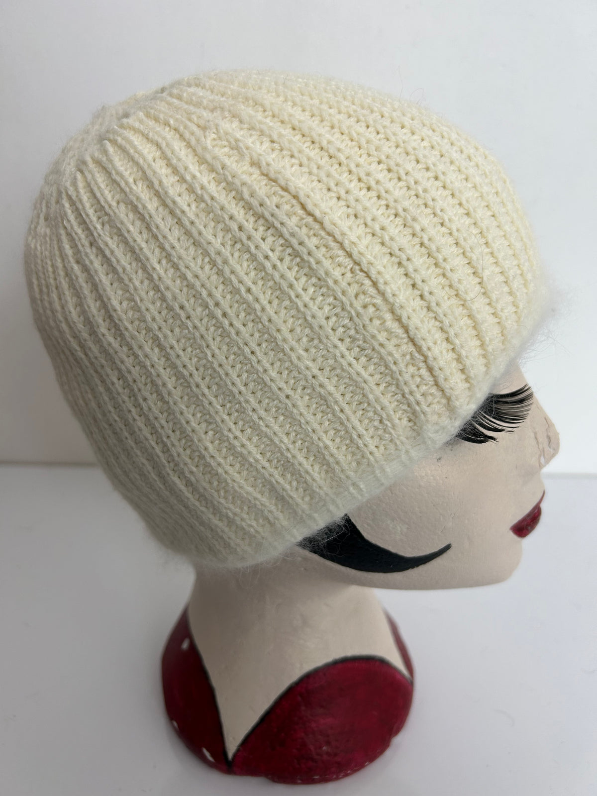 Vintage Cream Wool & Angora Mix Chunky Knit Beanie Style Hat