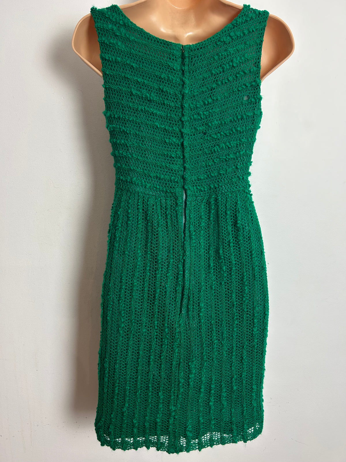 Vintage 1960s DOLLY KNITS BY DOLLY ROCKERS BY SAMUEL SHERMAN Size 8 Green Crochet Knit Mini Mod Dress