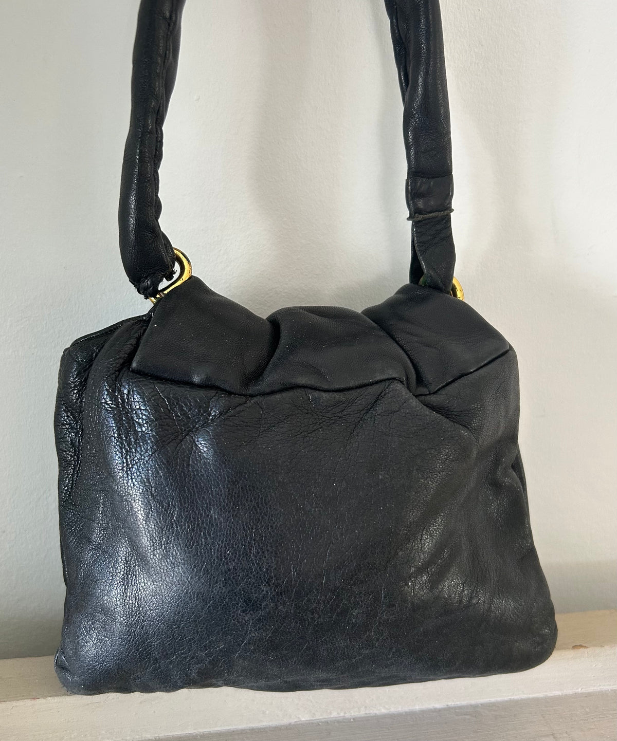 Vintage 1960s Small Leather Pouch Style Bag With Small Handle