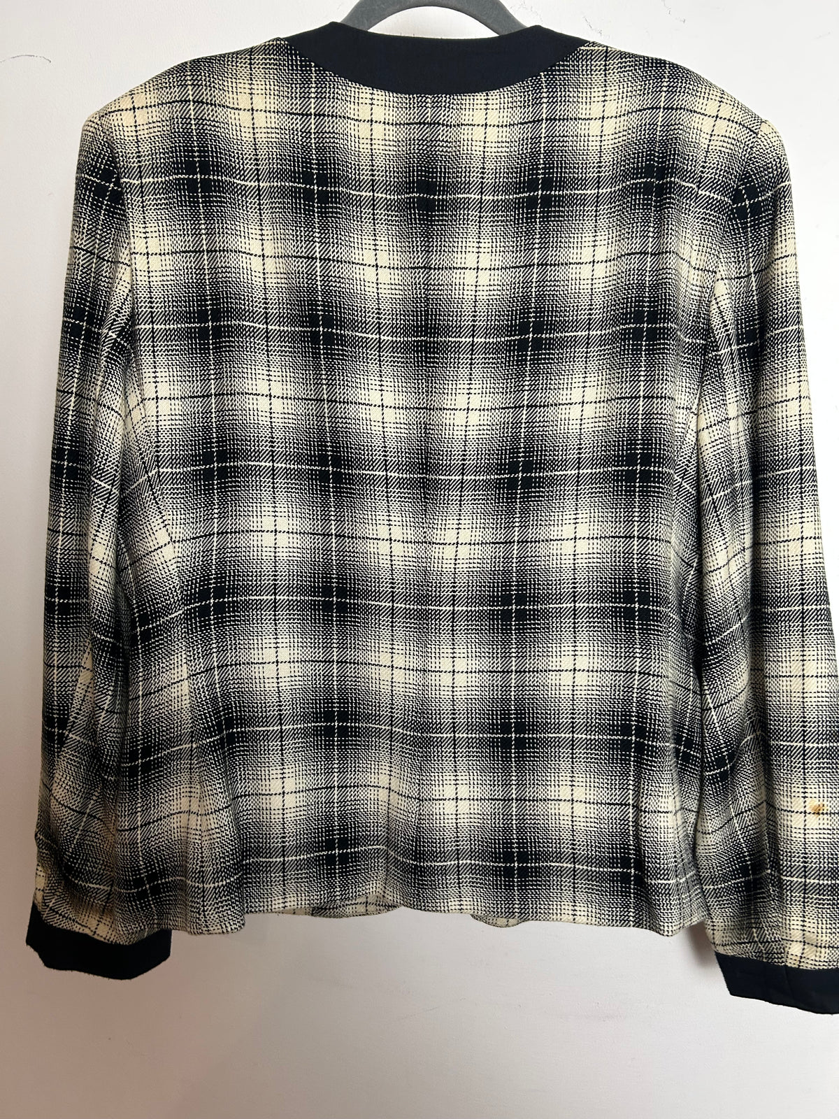 Vintage 1980s ELLEN KAYE Size 12-14 Beige & Black Check Print Collarless Blazer Jacket