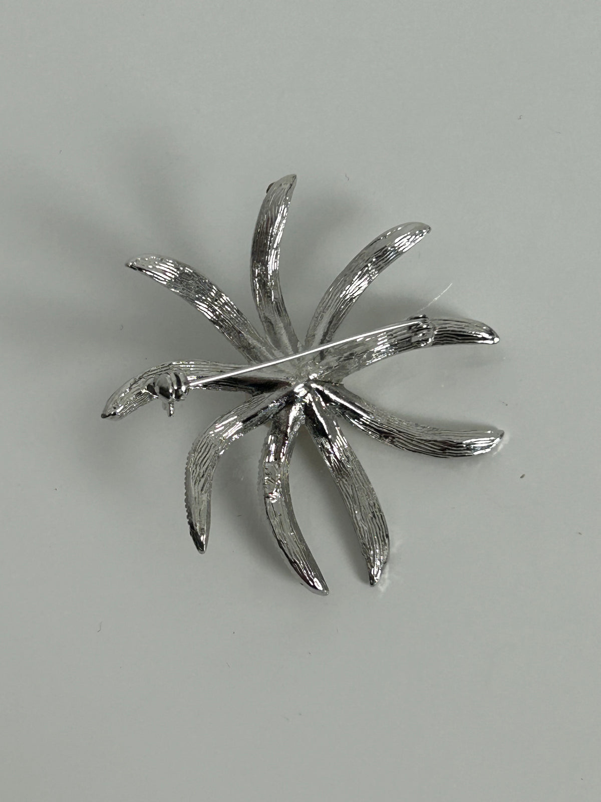 Vintage Early 1960s Silver Tone Paste Diamante Set Stylised Starburst Floral Cocktail Brooch