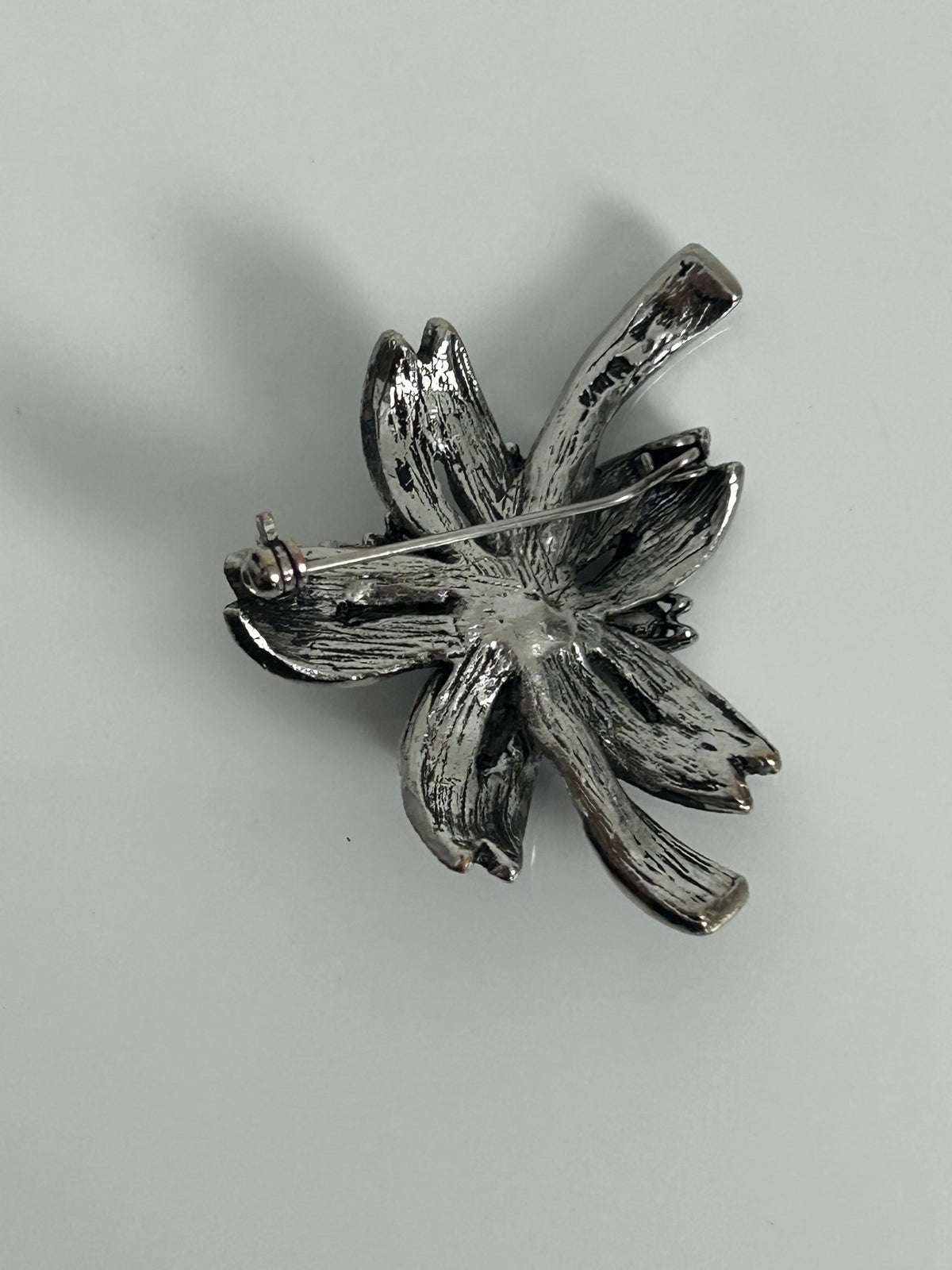 Vintage 1960s Silver Plated Blue Diamante & Baguette Cut Glass Floral Brooch