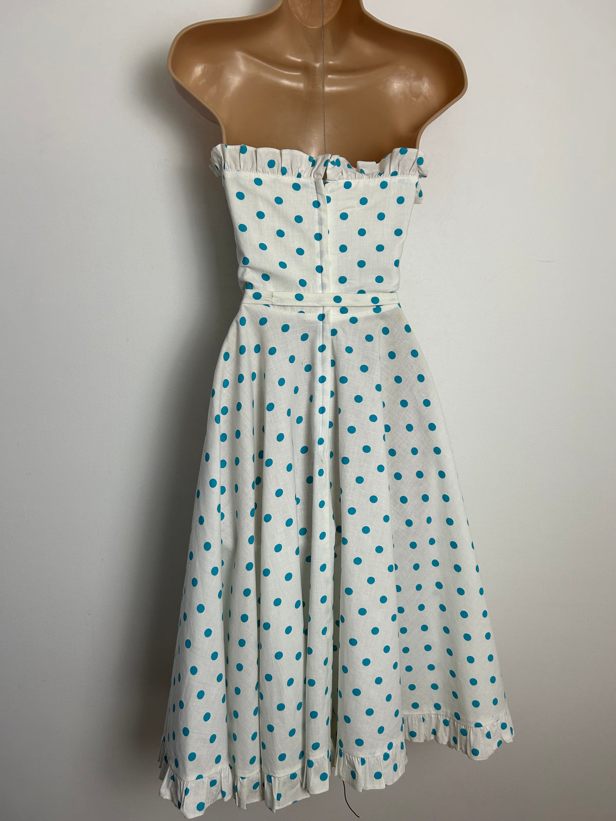 Vintage Early 1980s MUSHROOM LTD Size 6-8 White & Blue Polka Dot Strapless Boned Summer Rockabilly Style Dress