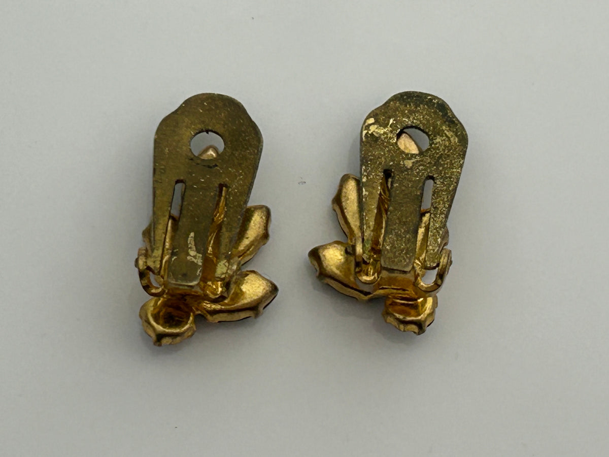 Vintage 1960s Pretty Gold Tone Green & Purple Set Leaf Style Clip On Earrings