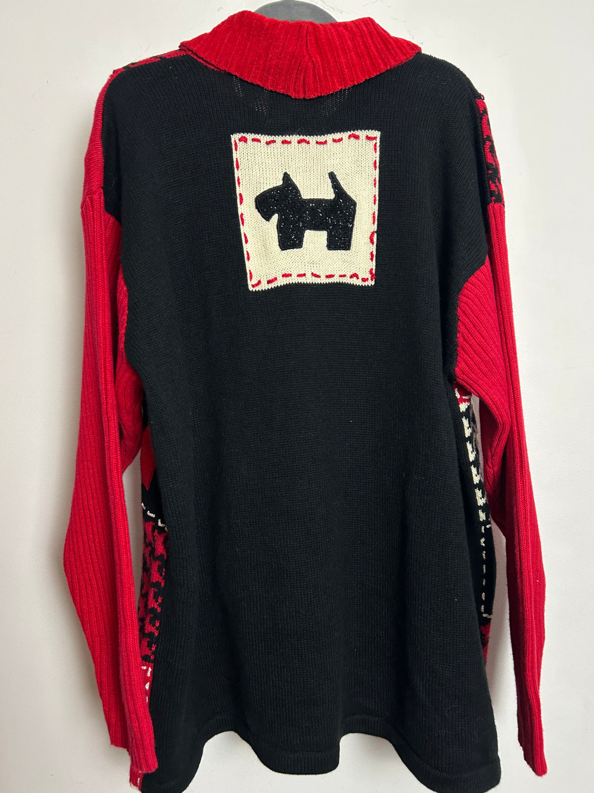 Vintage 1990s BNWT STORYBOOK KNITS Size 1X (UP To 18/20) Red & Black Houndstooth & Scottie Dogs Novelty Print Cardigan
