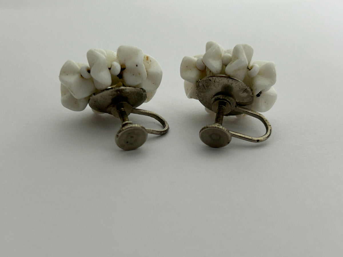 Vintage 1960s White Milk Glass Flower Screw Back Mod Earrings