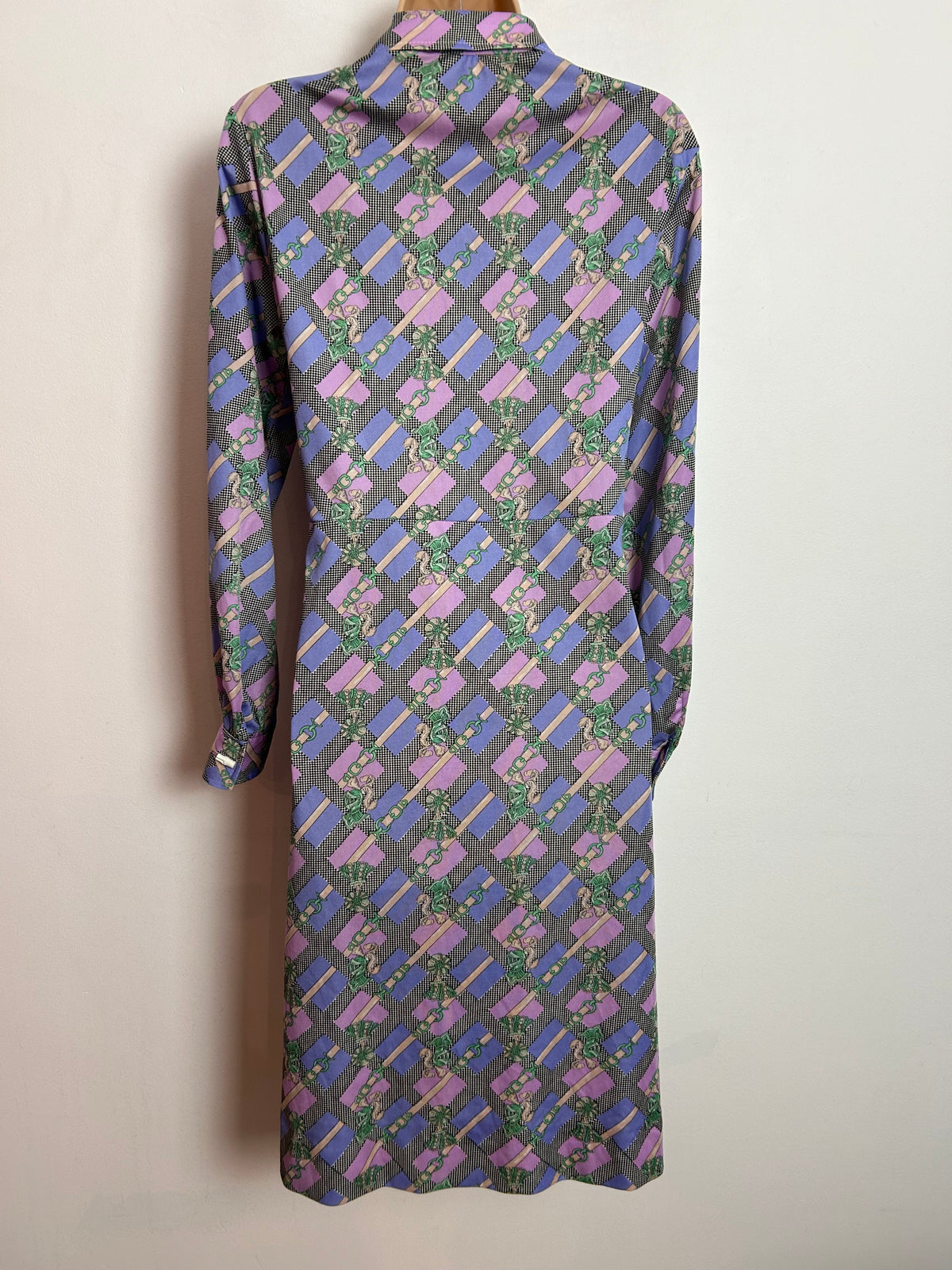 Vintage 1970s UK Size 12 Lilac & Pink Check Strap & Knights Helmet Print Zip Front Dagger Collared Mod Dress