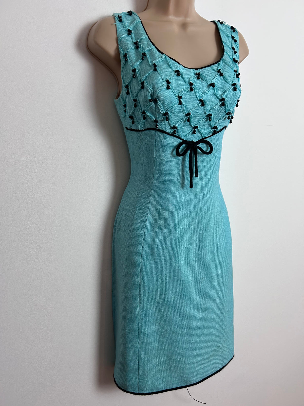 Vintage 1960s ANNE CLEMENT, NICE UK Size 8 Pale Blue Black Bead & Bow Detail Dress