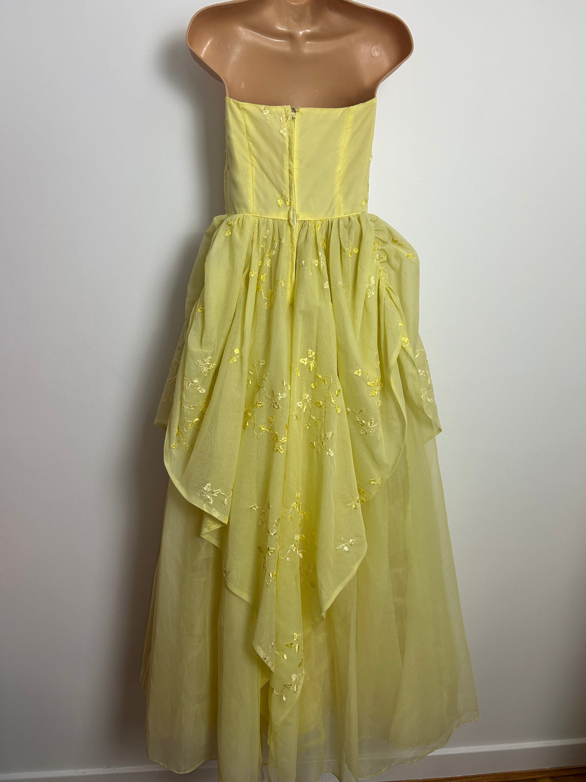 Vintage 1950s Size 8 Lemon Yellow Strapless Boned Chiffon Summer Prom Style Occasion Maxi Dress