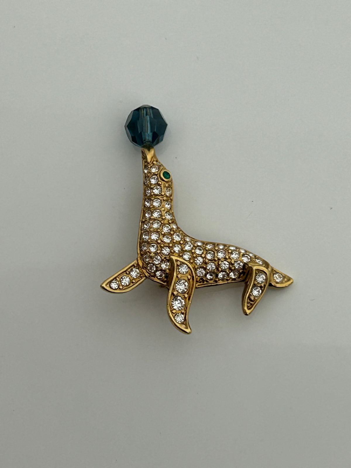 Vintage 1980s Gold Tone Diamante Set Sweet Little Sea Lion Pin Brooch