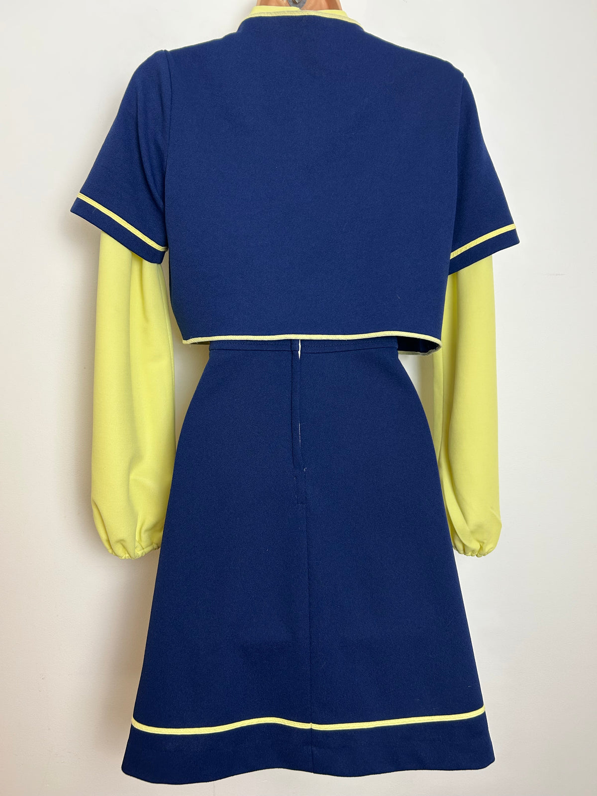 Vintage 1960s Size 8 Navy Blue & Yellow Scarf Neck Long Sleeve Mod Dress & Matching Jacket (Copy)