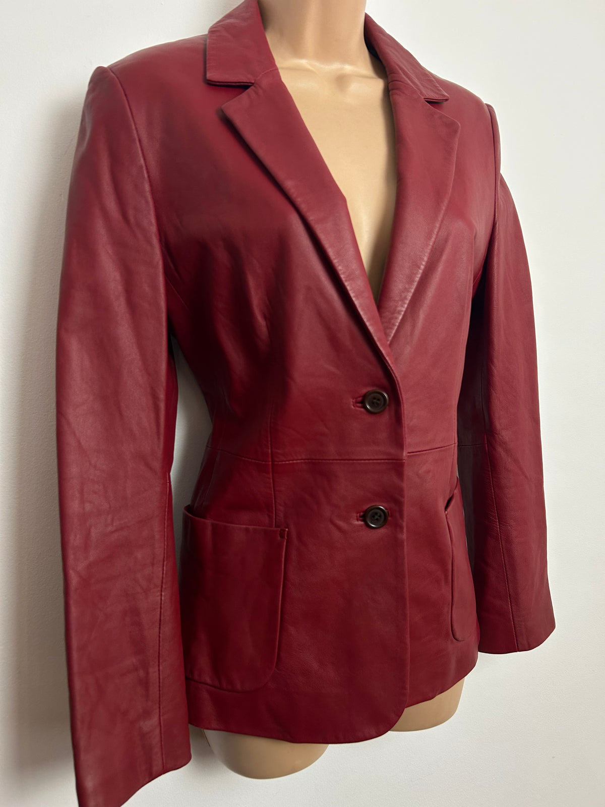 Vintage 1990s DESA Size 10 Cherry Red Buttery Soft Leather Blazer Style Jacket