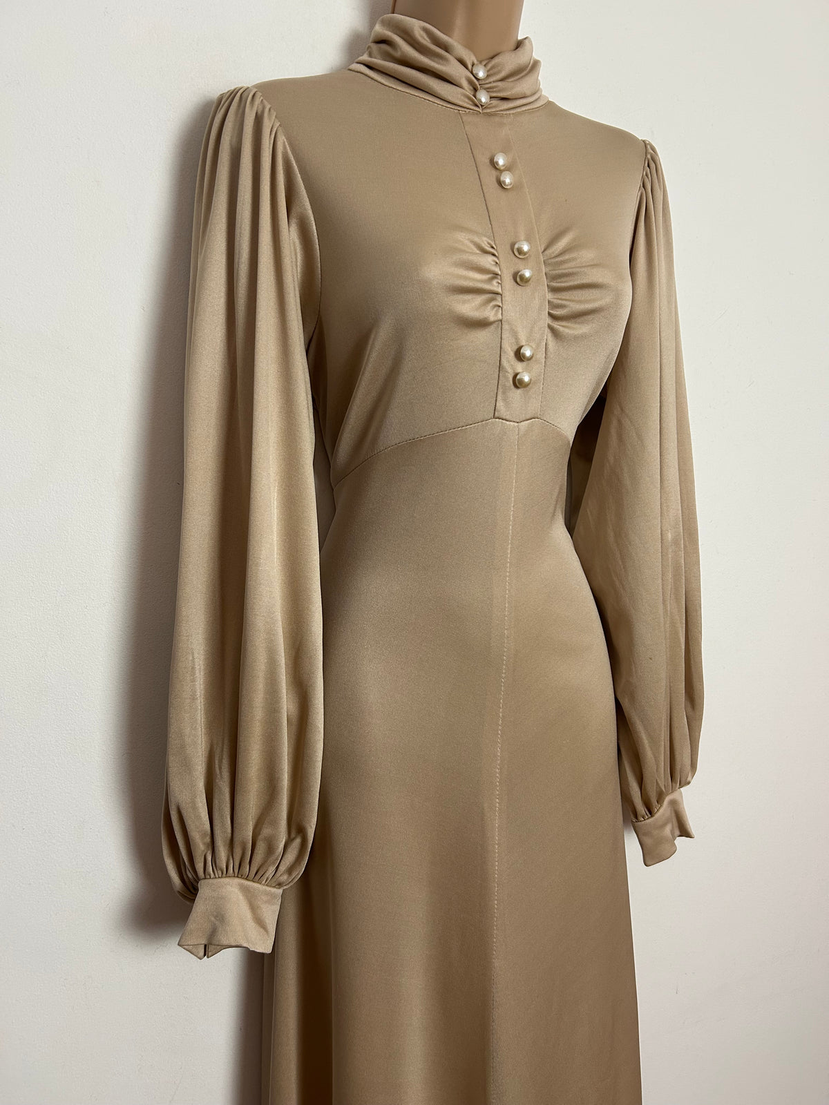 Vintage 1970s TINA WARREN UK Size 10 Cream High Neck Long Balloon Sleeve Maxi Dress