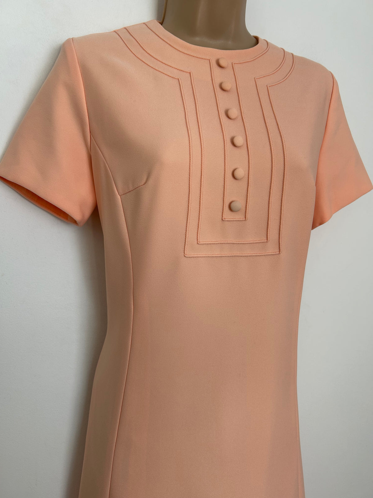 Vintage 1960s PEGGY FRENCH COUTURE Size 10 Peach Pintuck Pleat Detail Mod Dress & Matching Jacket