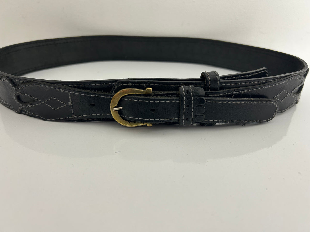 Vintage 1980s Black Leather & Floral Embroidered Detail Western Style Belt