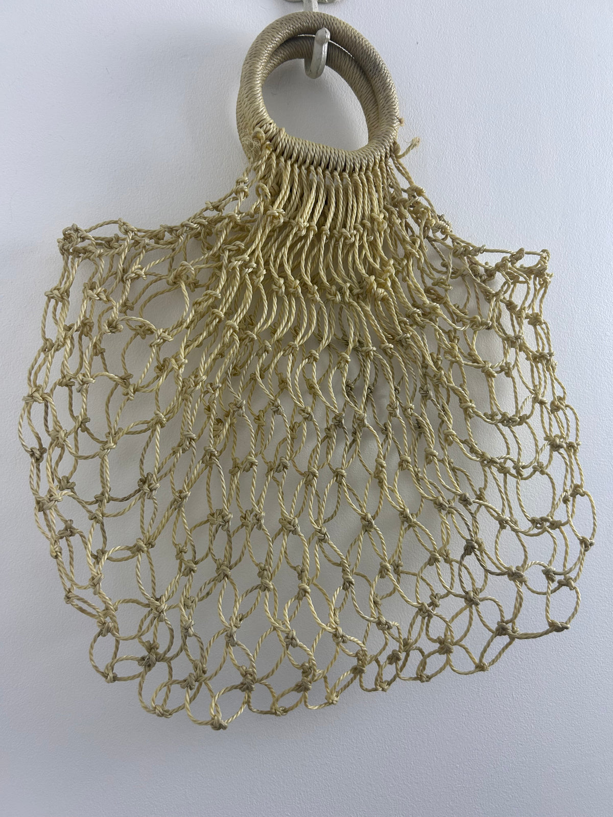 Vintage 1960s Cream Macrame Knotted Style "Fish Net" Plastic Handled Shopping Bag
