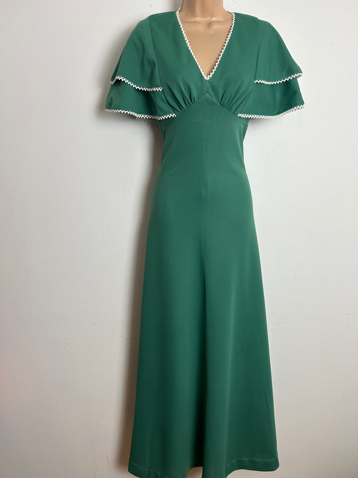 Vintage 1970s KEYNOTE Size 10 Green Double Layer Flutter Sleeve Boho Maxi Dress