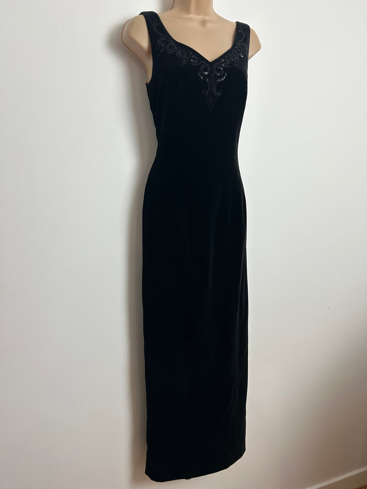 Vintage 1980s LAURA ASHLEY Size 8 Black Velvet Beaded Fitted Evening Occasion Gown