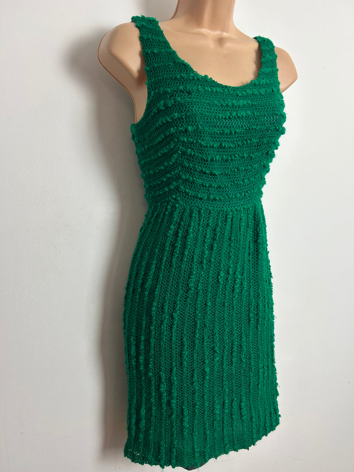 Vintage 1960s DOLLY KNITS BY DOLLY ROCKERS BY SAMUEL SHERMAN Size 8 Green Crochet Knit Mini Mod Dress