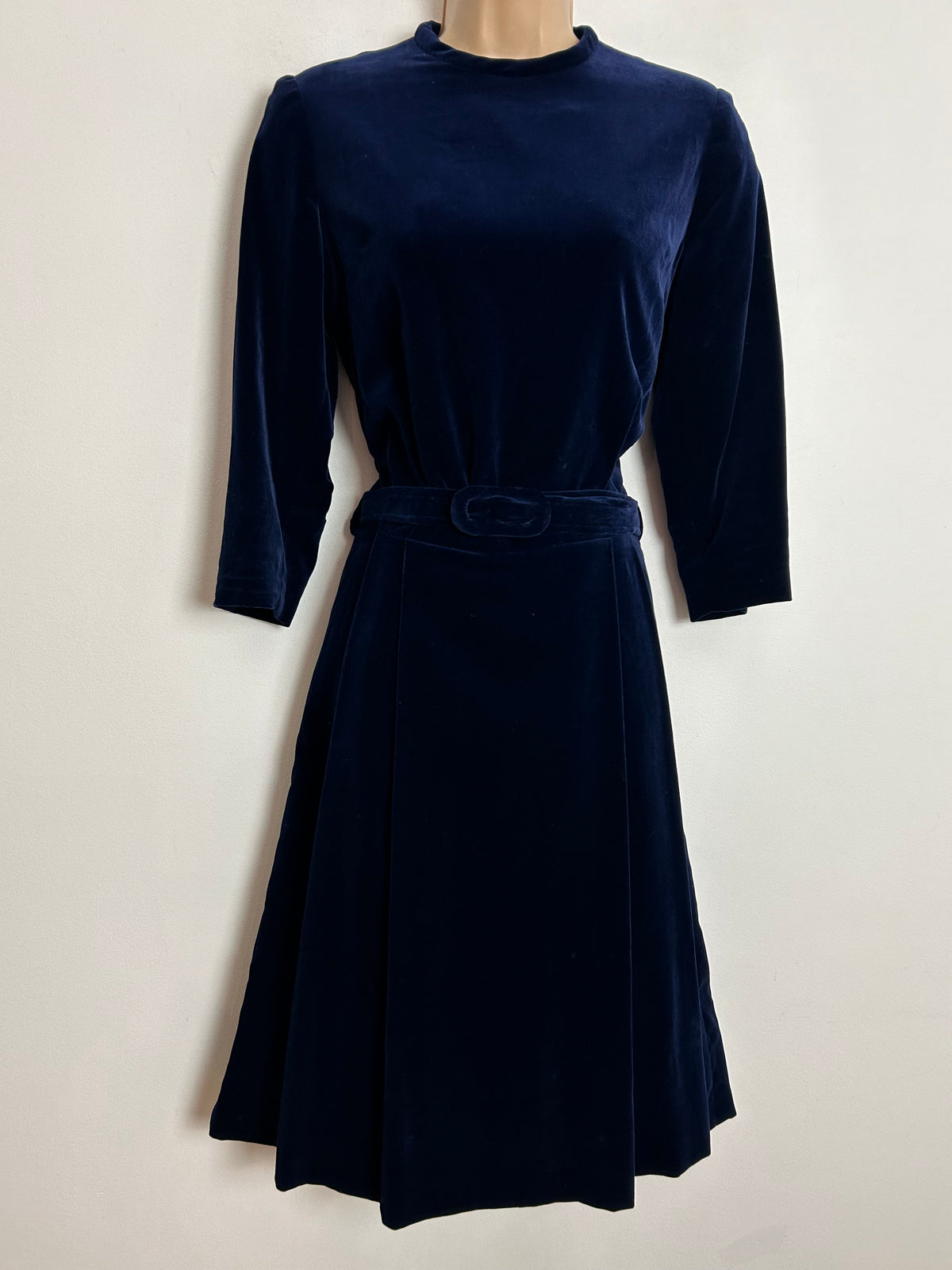 Vintage 1960s UK Size 10-12 Dark Midnight Blue Velvet Belted Pleated Dress
