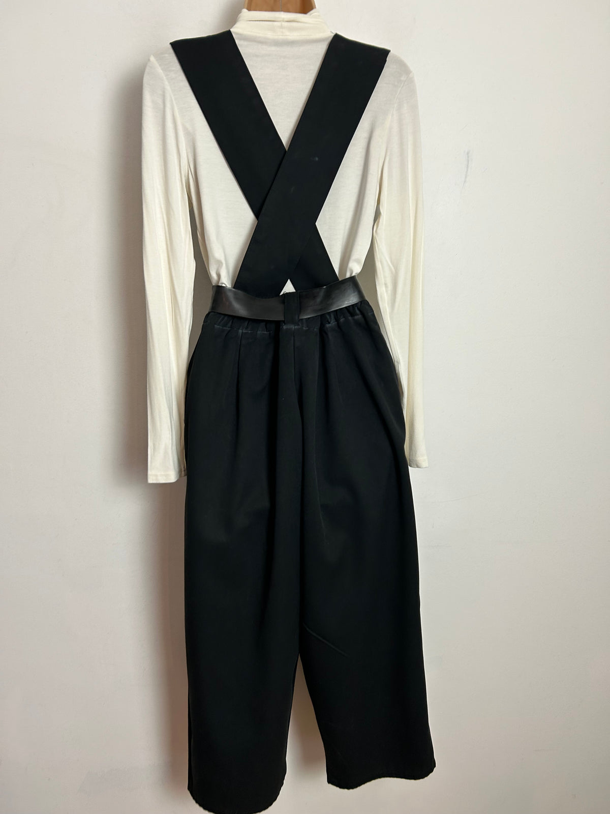Vintage 1980s UK Size 10 Black Low Front Wide Straps Belted Cropped Wide Leg Jumpsuit