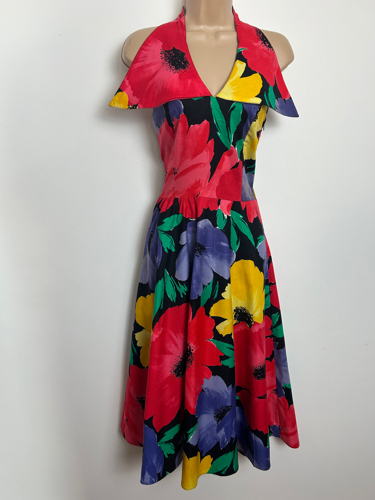 Vintage 1980s Size 8 Black Red & Yellow Wide Collared Halter Neck Summer Prom Dress
