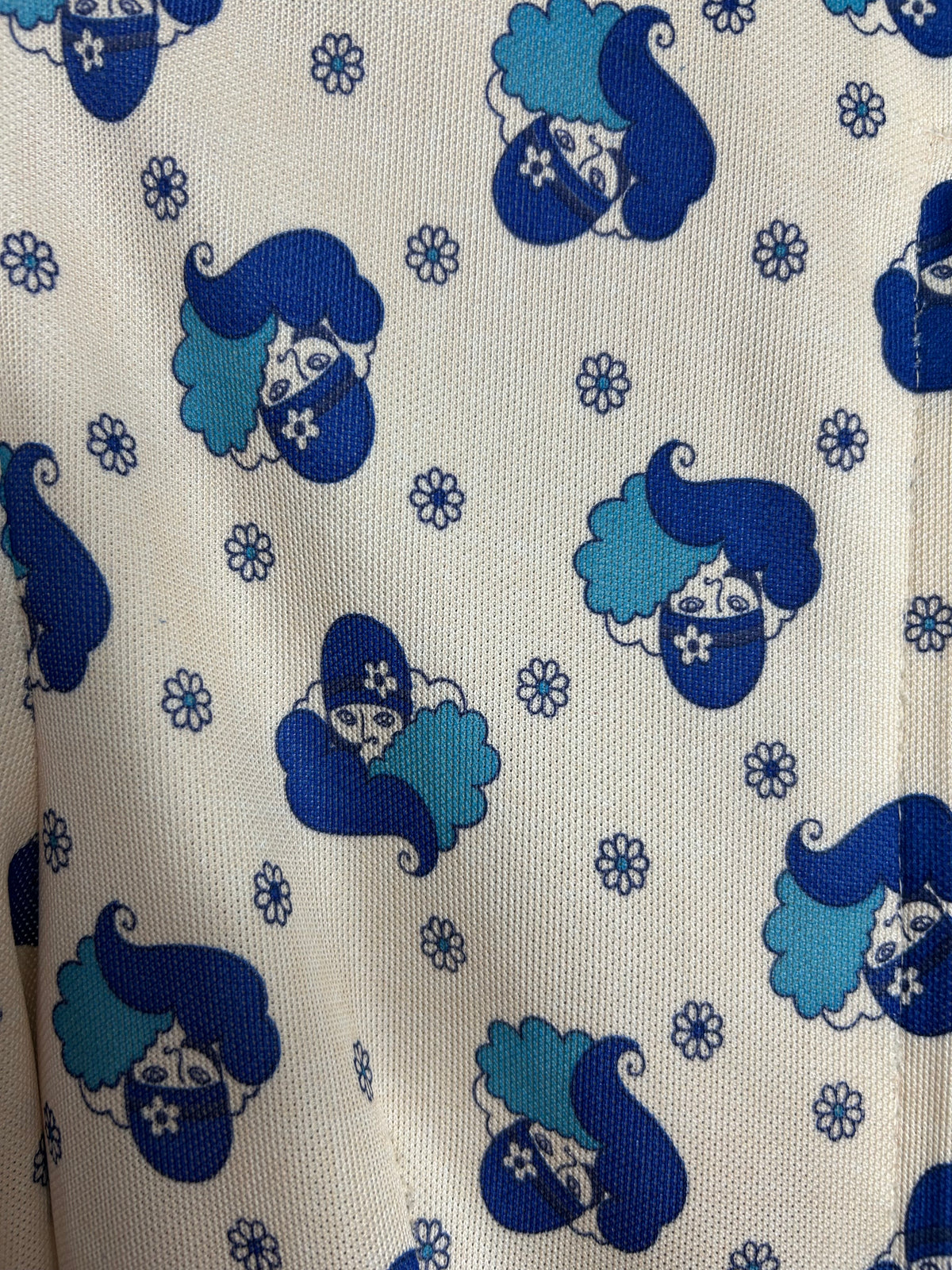 Vintage 1970s JON ADAMS UK Size 8 Cream & Blue Tones 1920s Face Novelty Print Long Sleeve Day Dress