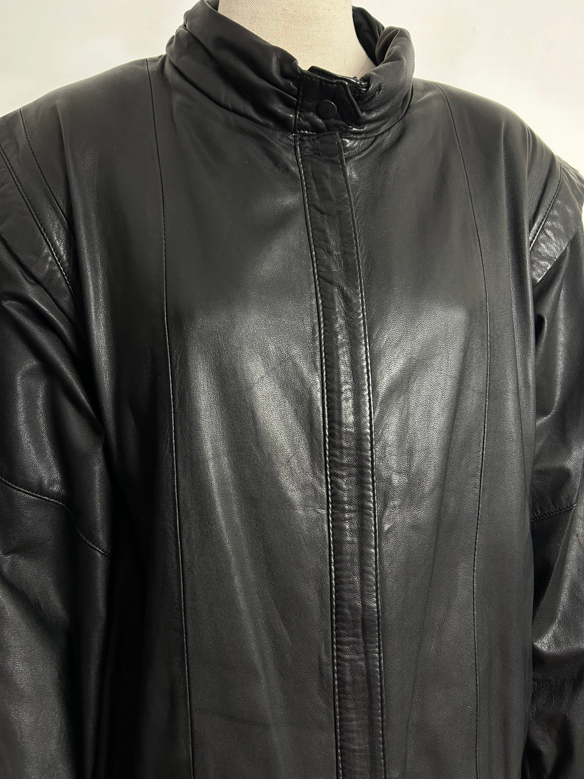 Vintage 1980s CANDA UK Size 14-16 Black Leather Round Neck Leather Jacket
