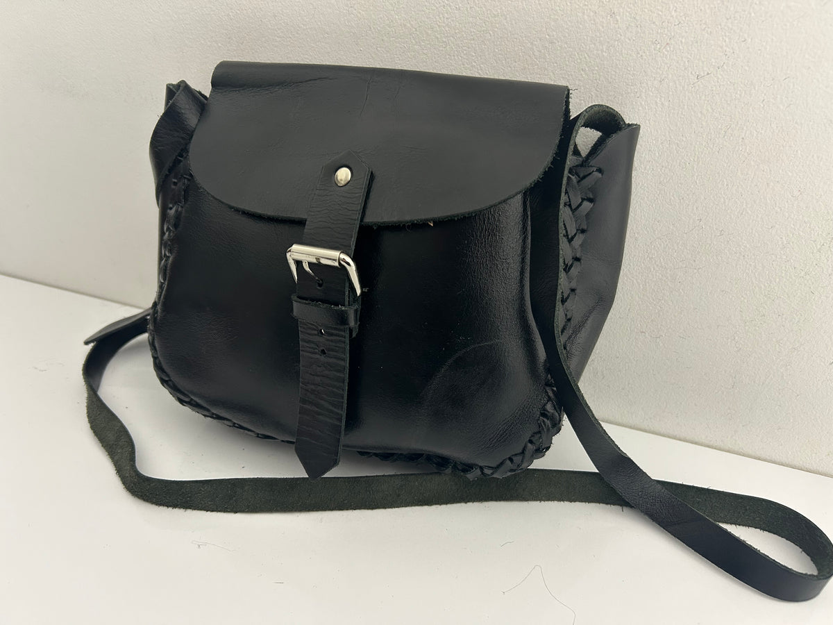 Modern TOPSHOP Black Real Leather Adjustable Strap Shoulder Or Cross Body Saddle Bag