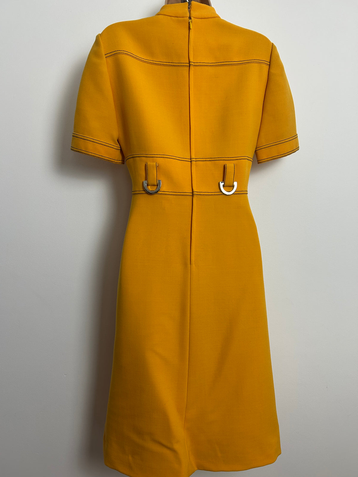 Vintage 1960s DOOLITTLE Size 8 Mustard Yellow & Black Stitch Detail Mod Dress