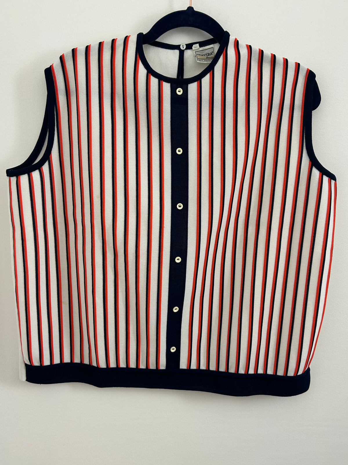Vintage 1960s Size 16-18 White Red & Navy Blue Textured Stripe Sleeveless Mod Top